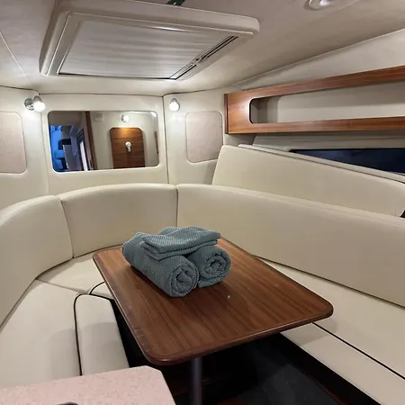 보트호텔 Adventure Boat On The Danube 브라티슬라바